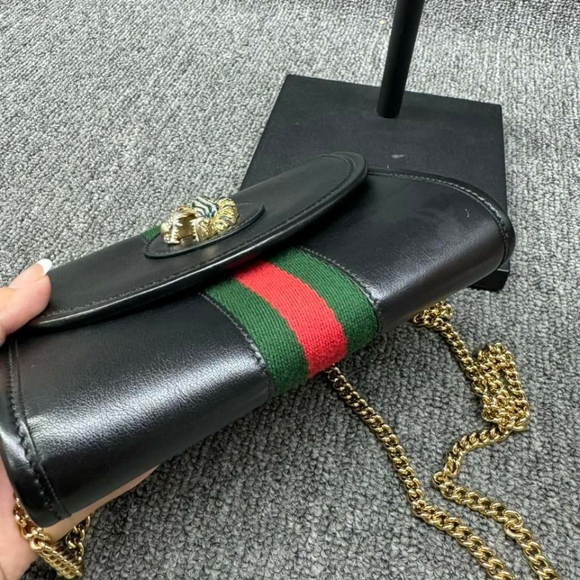 100% Authentic Gucci Rajah Leather Crossbody Bag - Picture 6 of 14